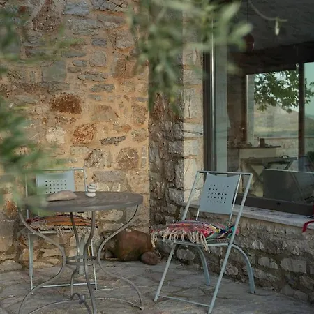 Oikia Aetolithi Vila Fichti