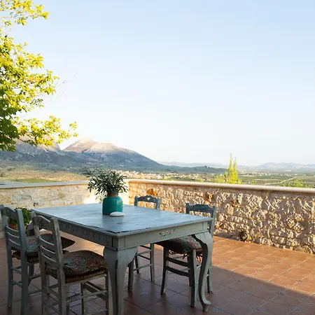 Aetolithi House فيلة Fichti