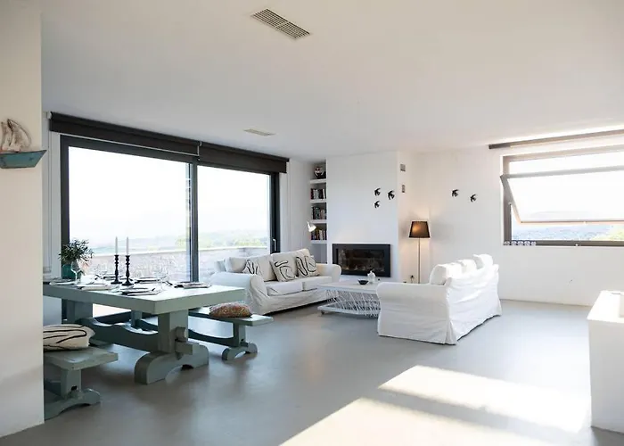 Oikia Aetolithi Villa