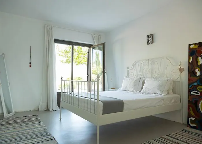 Oikia Aetolithi Villa *