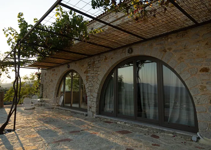 Villa Oikia Aetolithi *