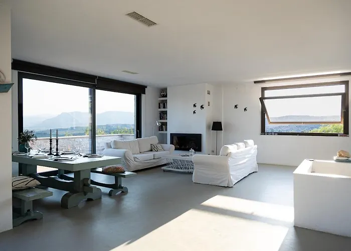 Oikia Aetolithi Вилла